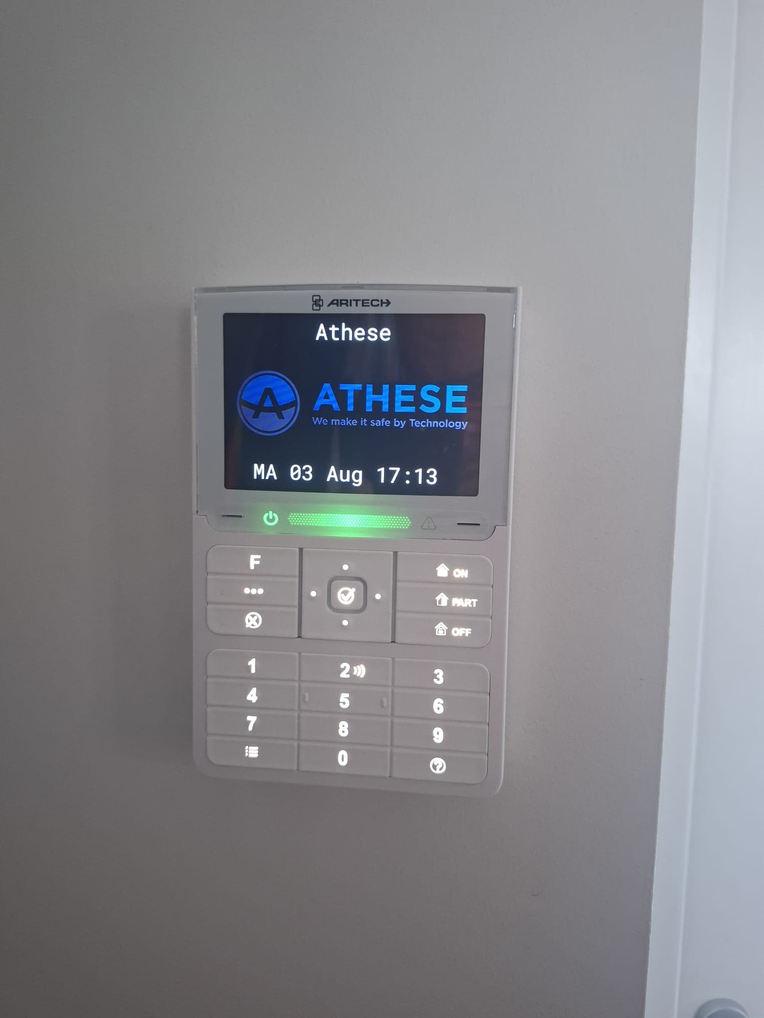 Beveiligingstechniek van Athese: Service